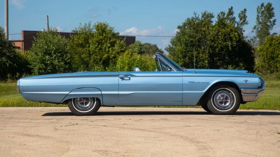 1964 Ford Thunderbird 4th Gen - Image 2 of 17