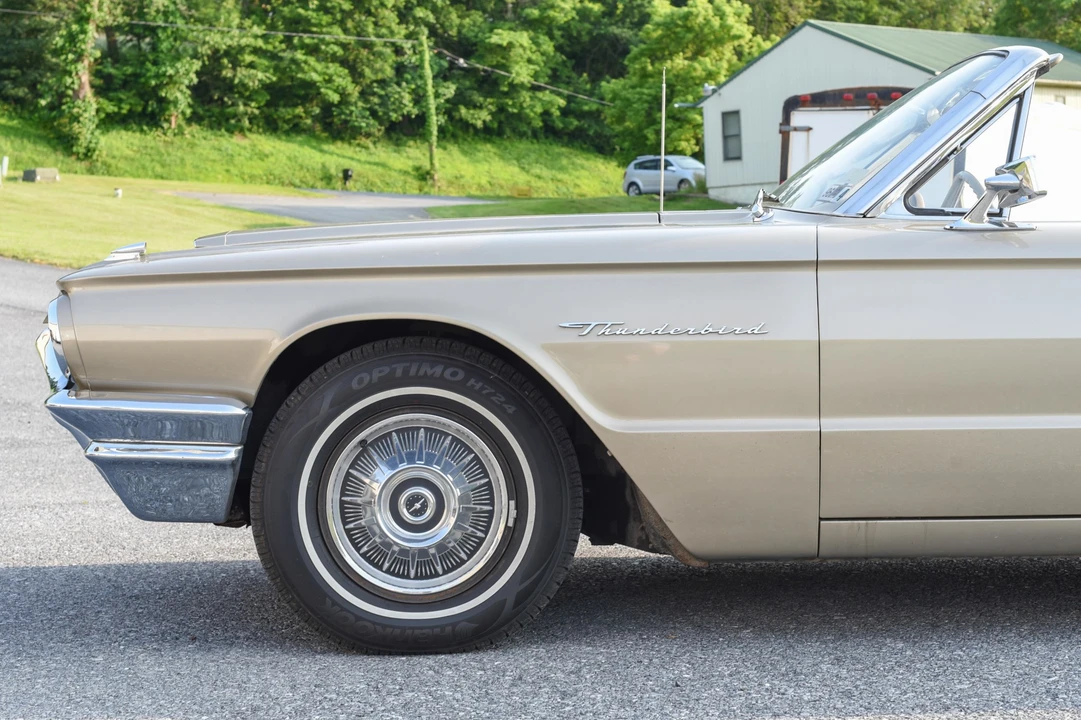 1964 Ford Thunderbird 4th Gen - Image 12 of 31