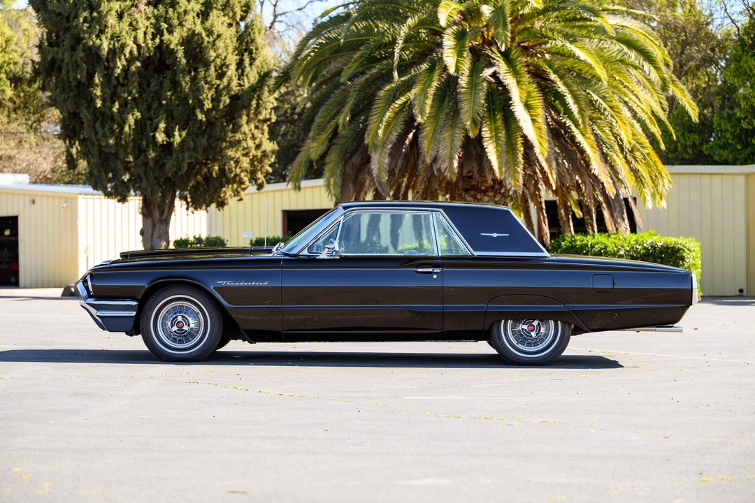1964 Ford Thunderbird 4th Gen - Image 15 of 31