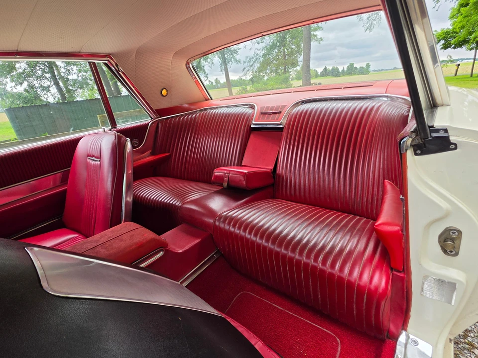 1964 Ford Thunderbird 4th Gen - Image 29 of 31
