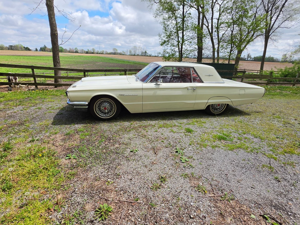 1964 Ford Thunderbird 4th Gen - Image 9 of 31