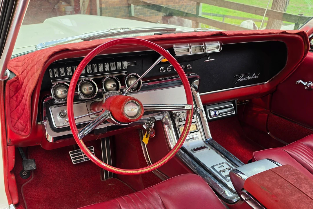 1964 Ford Thunderbird 4th Gen - Image 25 of 31