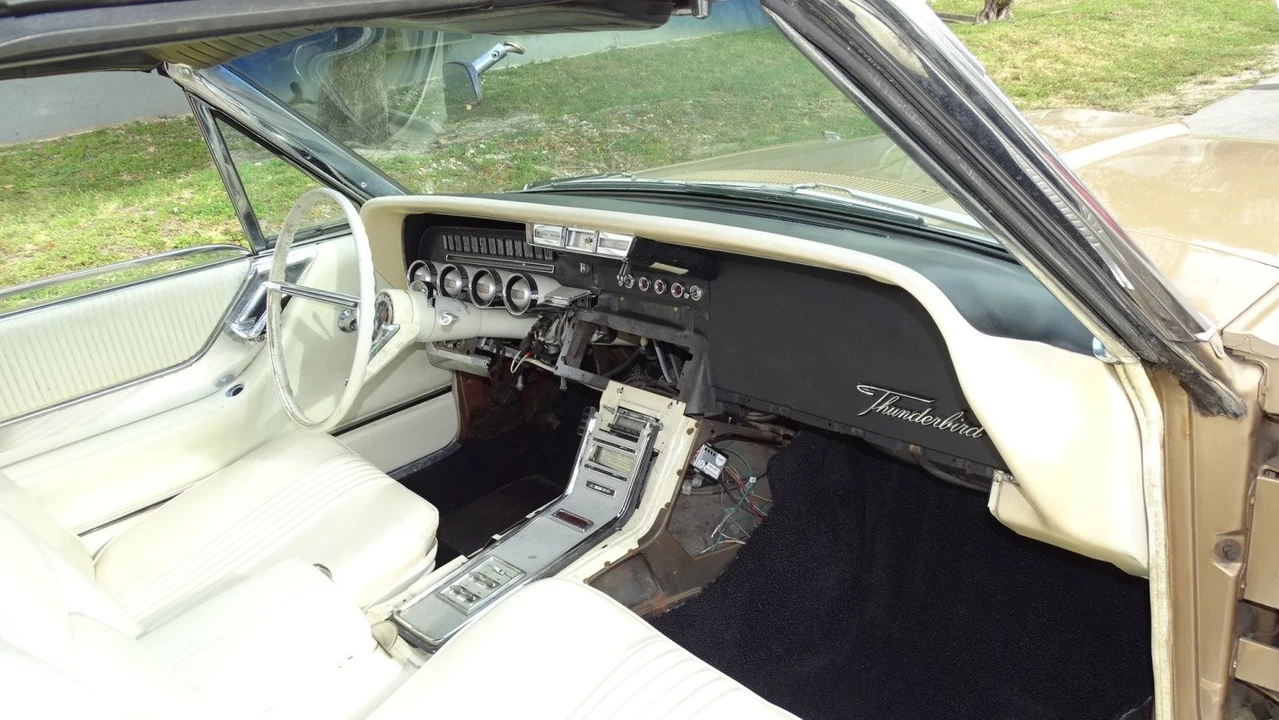 1964 Ford Thunderbird 3rd Gen - Image 18 of 21