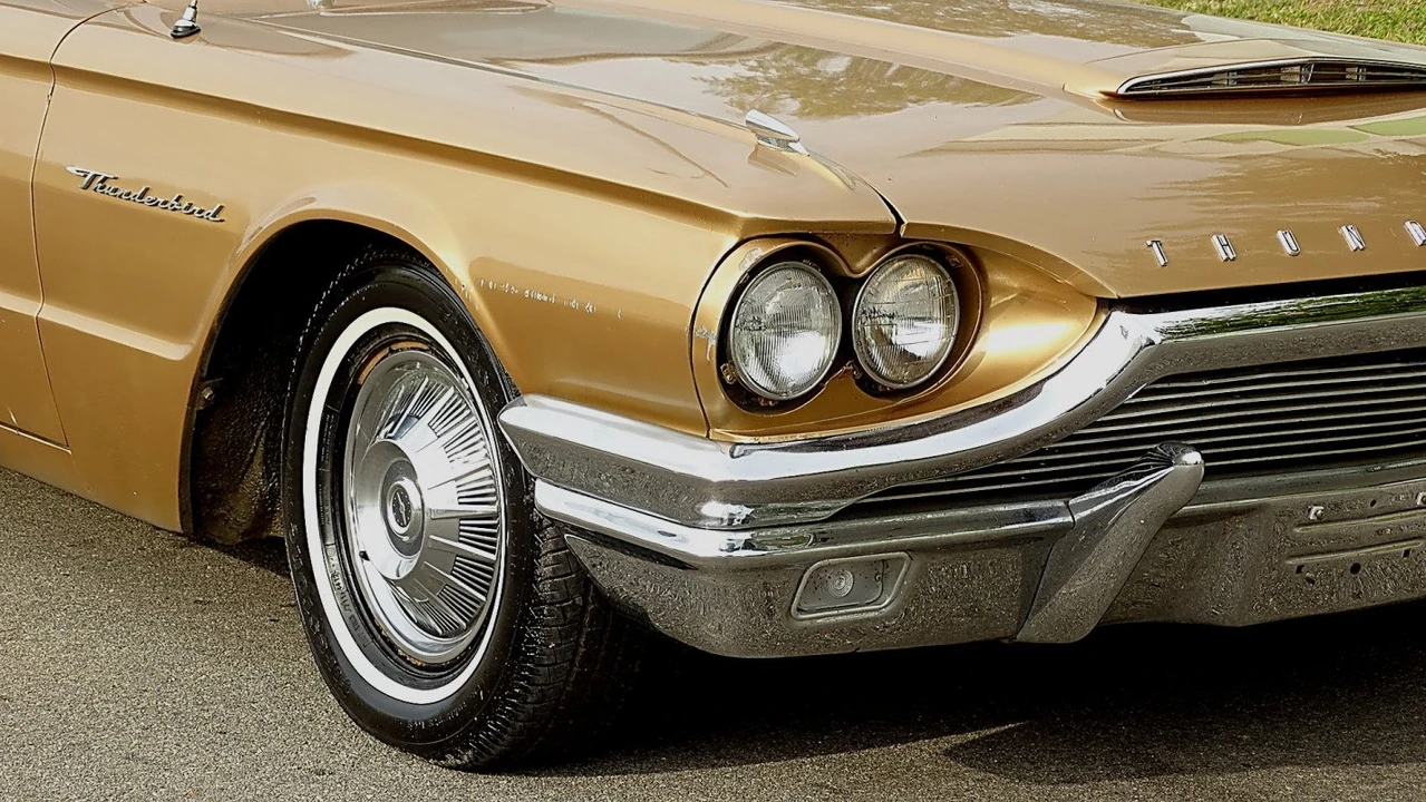 1964 Ford Thunderbird 3rd Gen - Image 12 of 21
