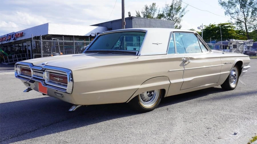 1964 Ford Thunderbird 4th Gen - Image 11 of 31
