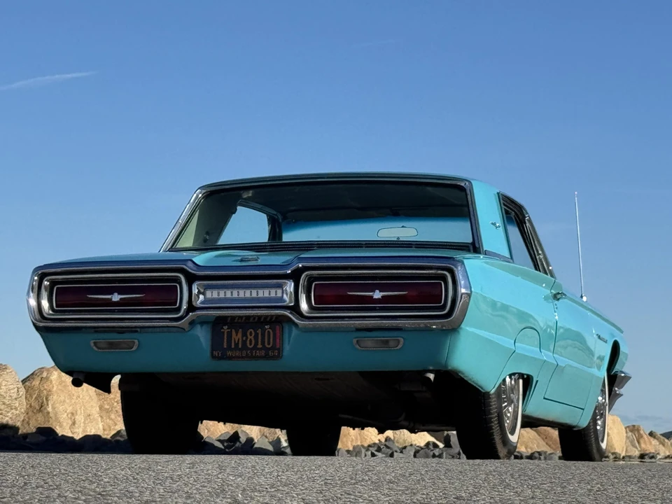1964 Ford Thunderbird 3rd Gen - Image 11 of 31