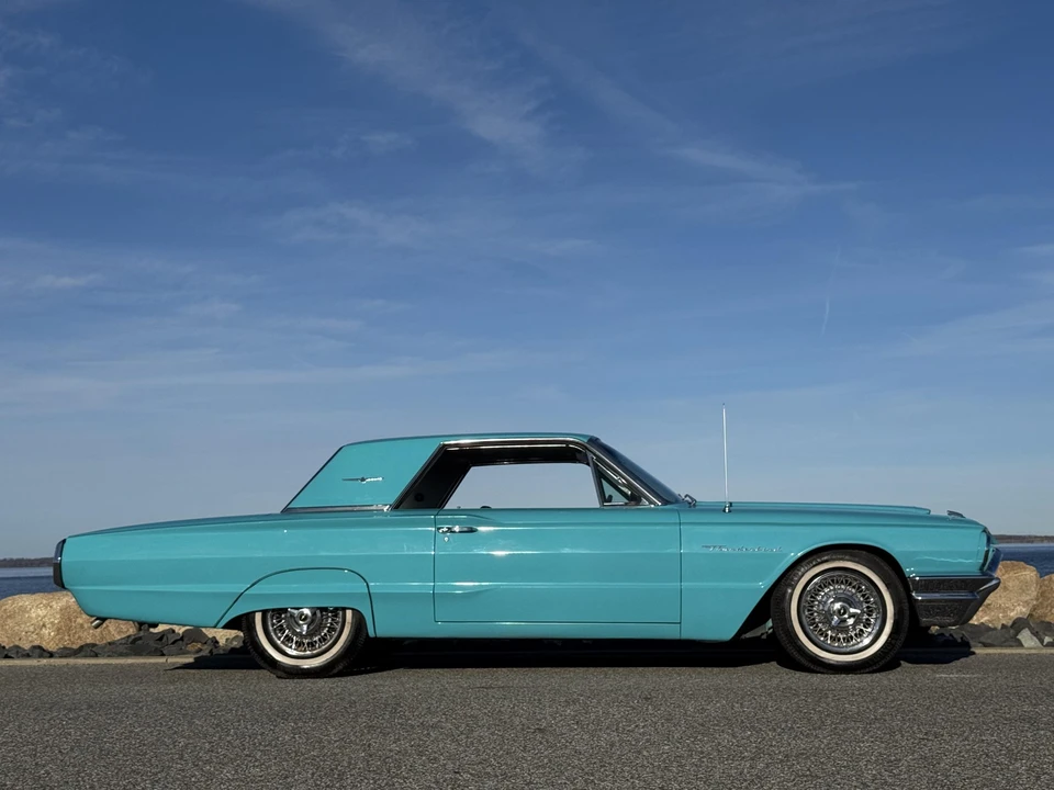1964 Ford Thunderbird 3rd Gen - Image 16 of 31