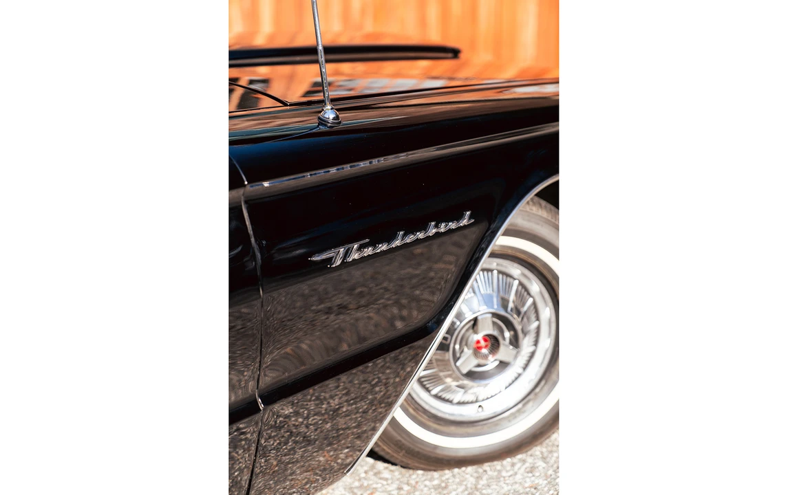 1964 Ford Thunderbird 4th Gen - Image 25 of 31