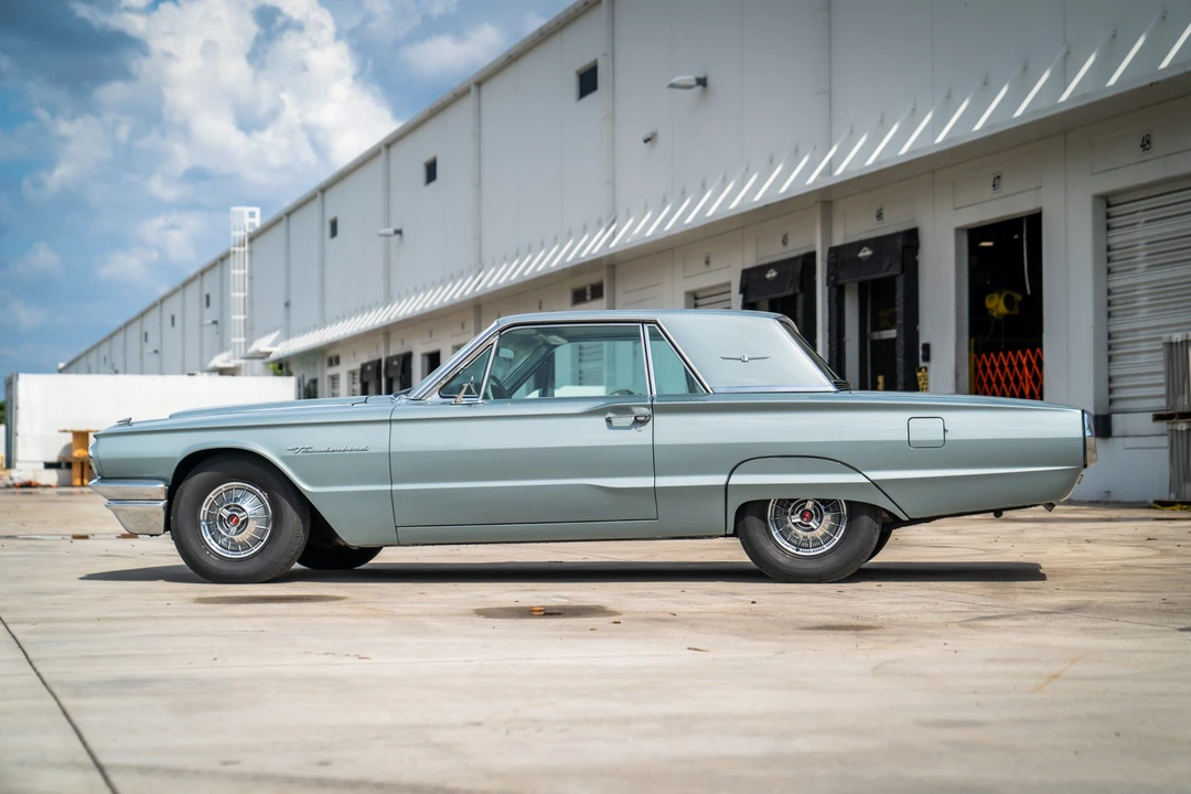 1964 Ford Thunderbird 4th Gen - Image 3 of 31