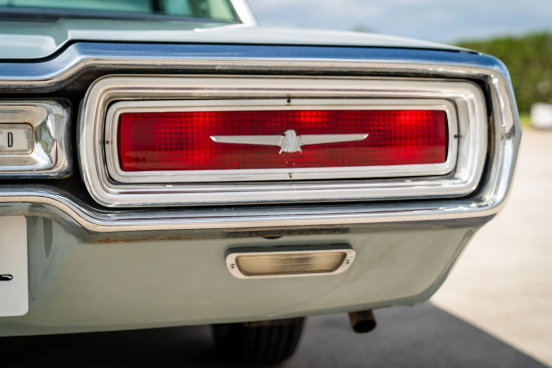1964 Ford Thunderbird 4th Gen - Image 29 of 31