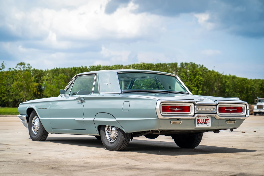 1964 Ford Thunderbird 4th Gen - Image 4 of 31