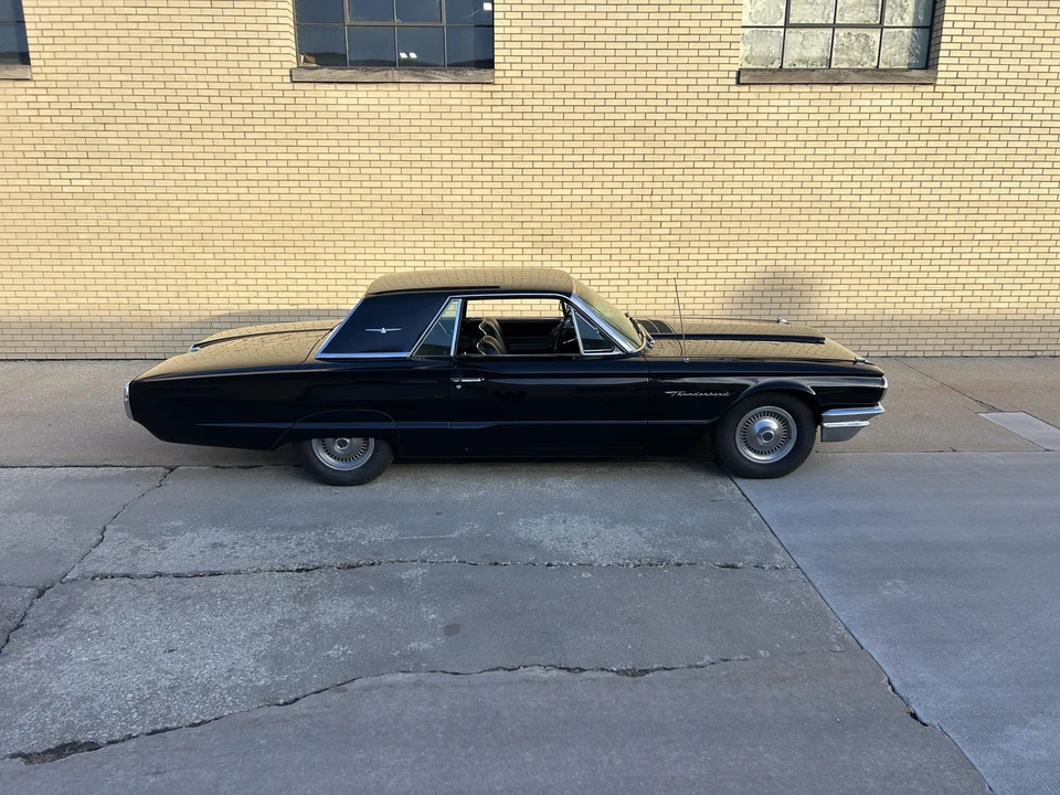 1964 Ford Thunderbird 3rd Gen - Image 18 of 31