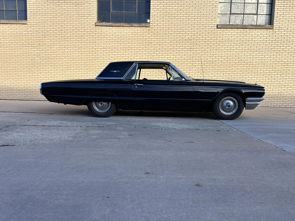 1964 Ford Thunderbird 3rd Gen - Image 16 of 31