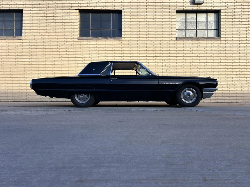 1964 Ford Thunderbird 3rd Gen - Image 15 of 31
