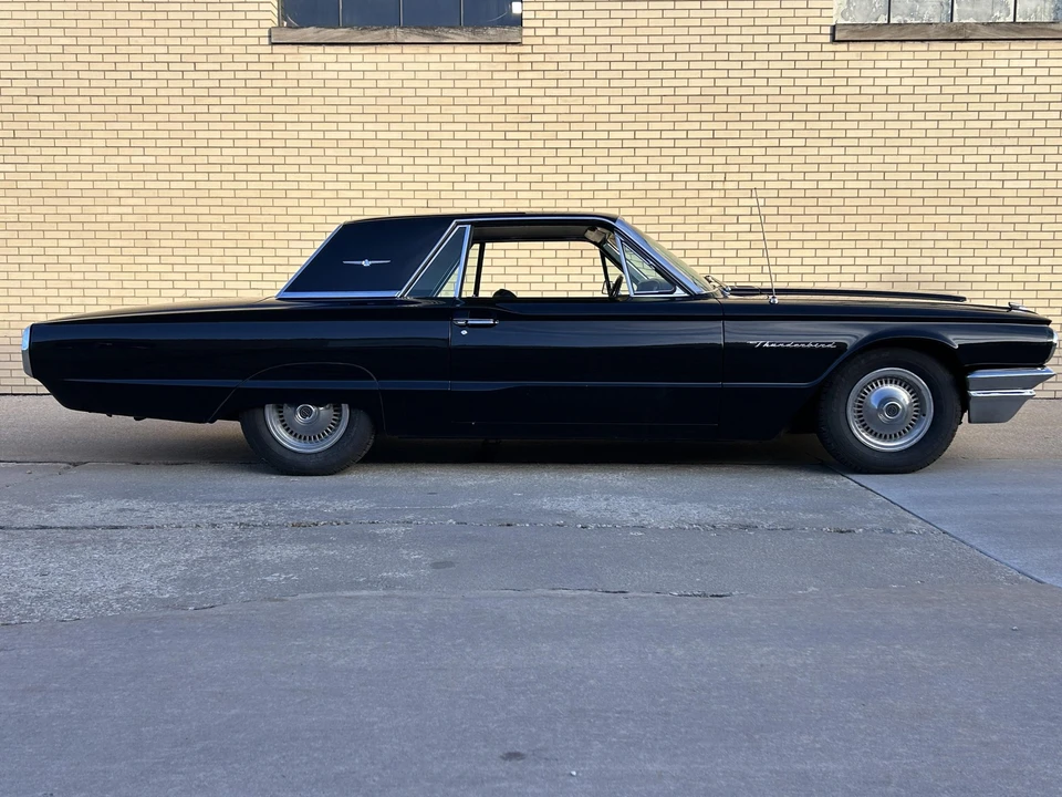 1964 Ford Thunderbird 3rd Gen - Image 13 of 31