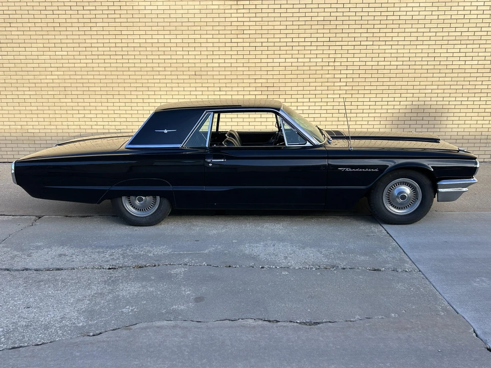 1964 Ford Thunderbird 3rd Gen - Image 14 of 31