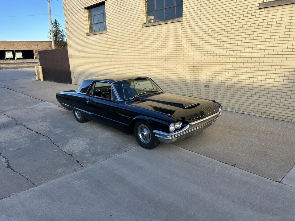 1964 Ford Thunderbird 3rd Gen - Image 9 of 31