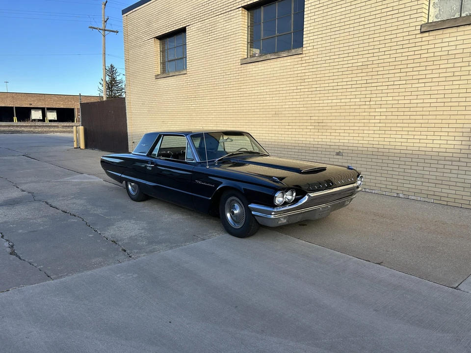 1964 Ford Thunderbird 3rd Gen - Image 10 of 31