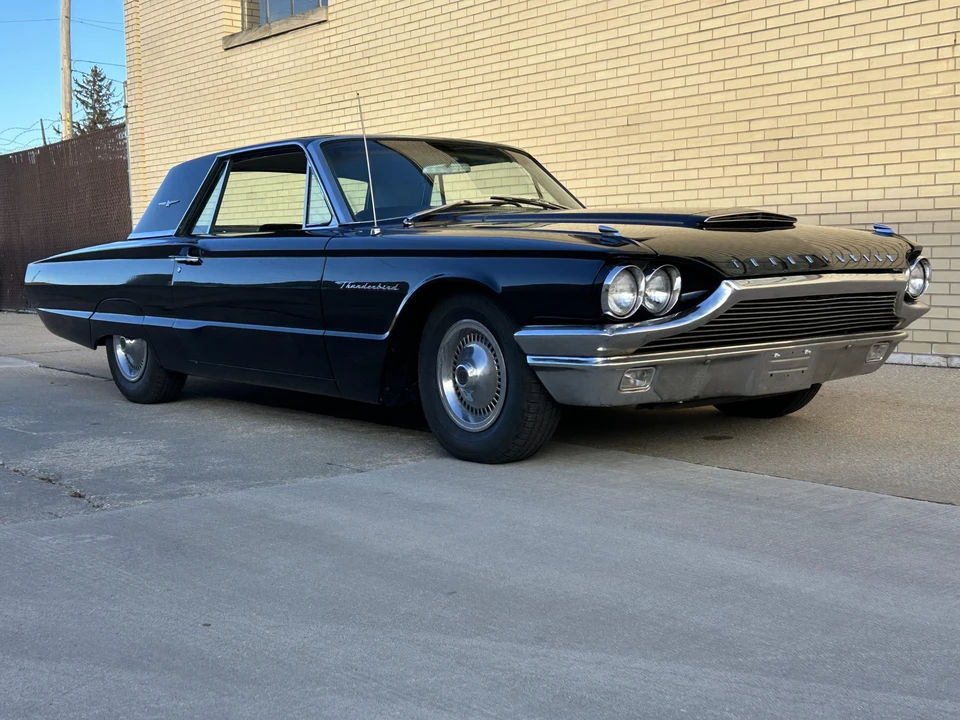 1964 Ford Thunderbird 3rd Gen - Image 4 of 31