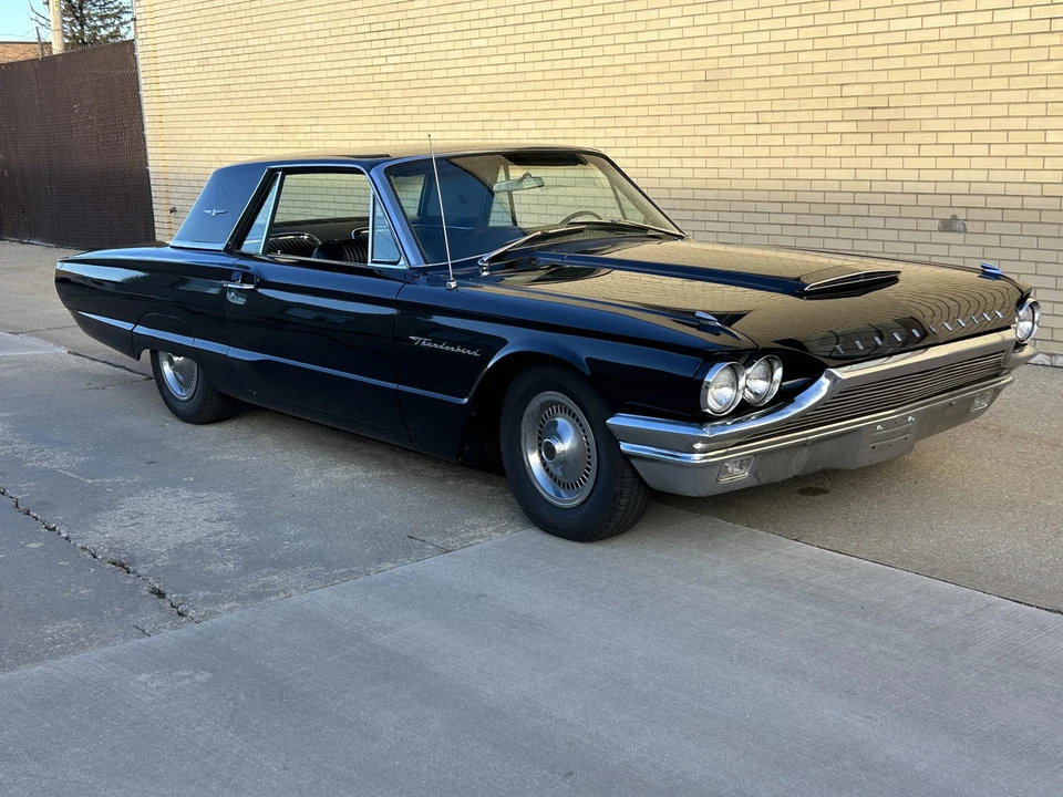 1964 Ford Thunderbird 3rd Gen - Image 5 of 31