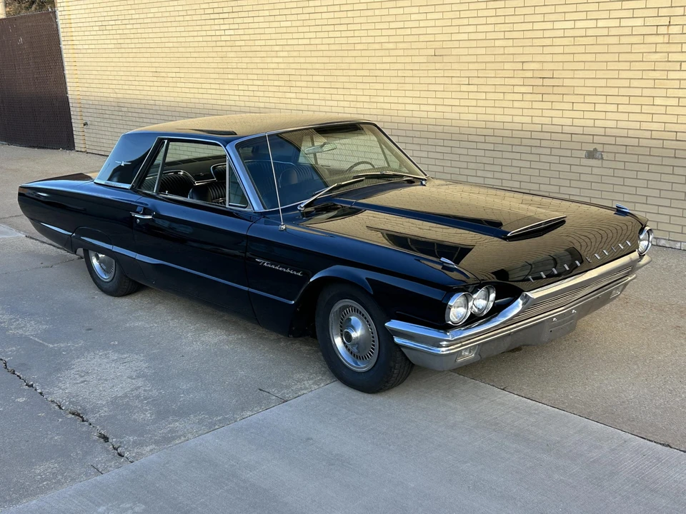 1964 Ford Thunderbird 3rd Gen - Image 6 of 31