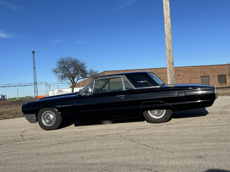 1964 Ford Thunderbird 3rd Gen - Image 23 of 31