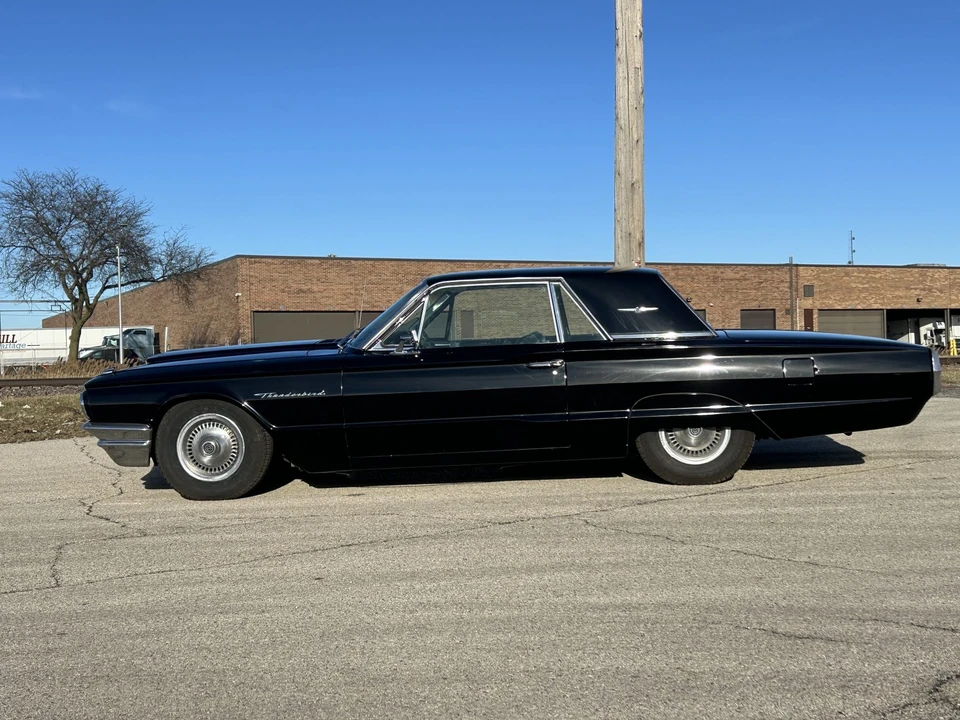 1964 Ford Thunderbird 3rd Gen - Image 25 of 31