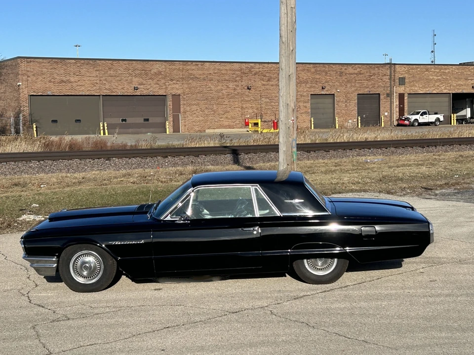 1964 Ford Thunderbird 3rd Gen - Image 27 of 31