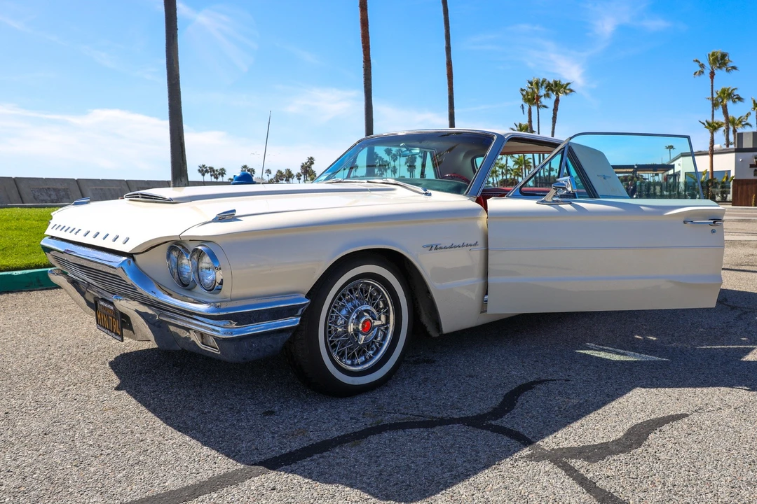1964 Ford Thunderbird 4th Gen - Image 15 of 31