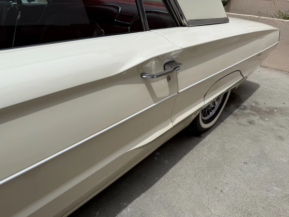 1964 Ford Thunderbird 4th Gen - Image 23 of 31