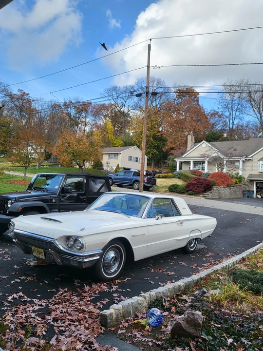 1964 Ford Thunderbird 4th Gen - Image 16 of 31