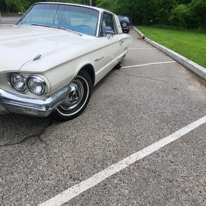 1964 Ford Thunderbird 4th Gen - Image 24 of 31