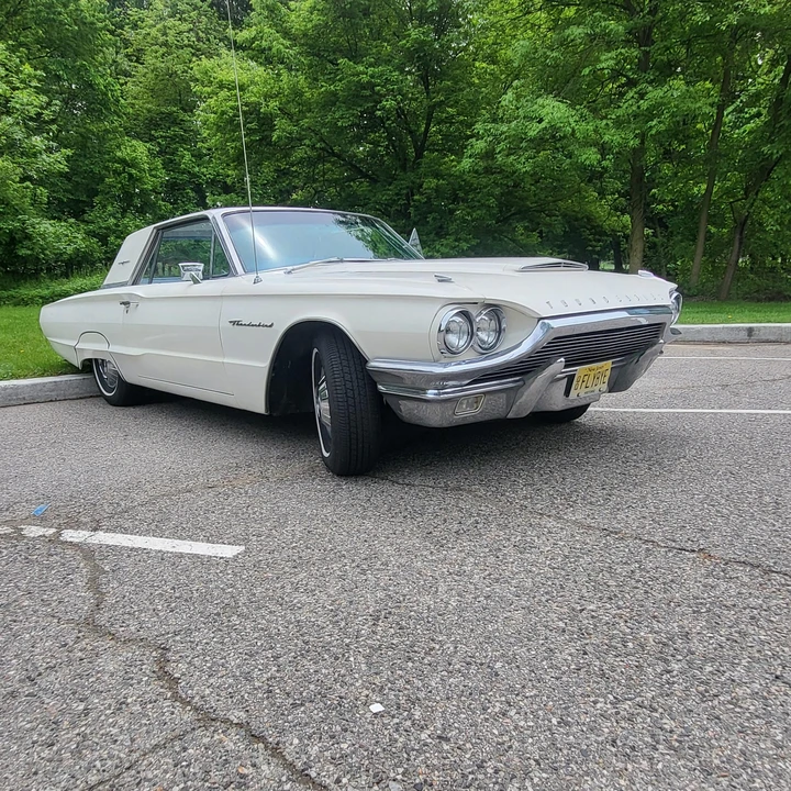 1964 Ford Thunderbird 4th Gen - Image 4 of 31