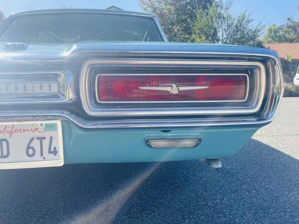 1964 Ford Thunderbird 4th Gen - Image 27 of 31