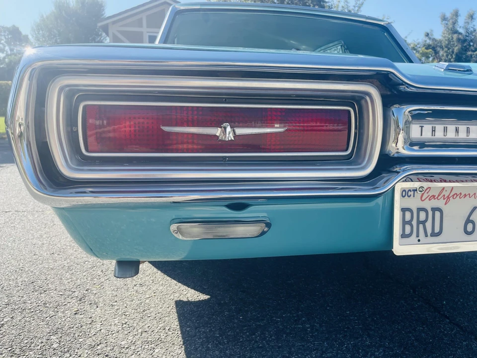 1964 Ford Thunderbird 4th Gen - Image 26 of 31