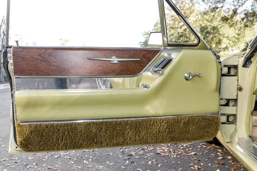 1964 Ford Thunderbird 4th Gen - Image 18 of 31