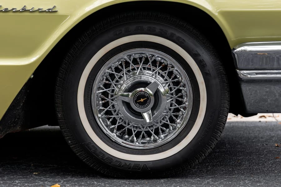 1964 Ford Thunderbird 4th Gen - Image 15 of 31