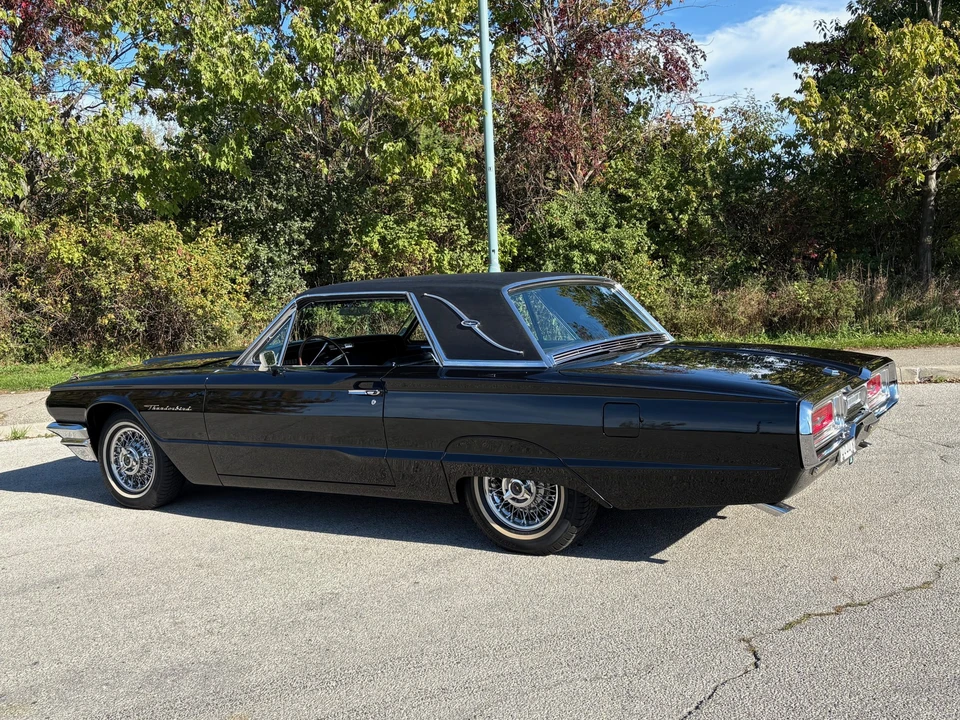 1964 Ford Thunderbird 3rd Gen - Image 9 of 31