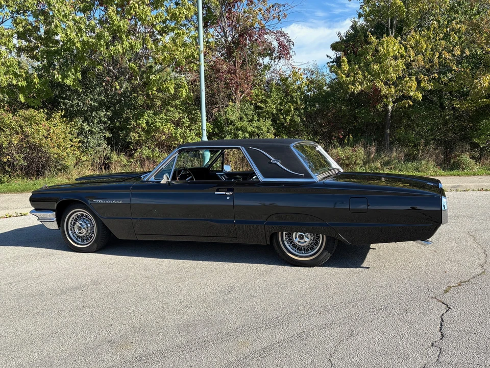 1964 Ford Thunderbird 3rd Gen - Image 8 of 31