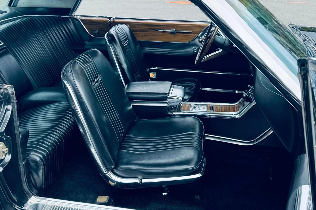 1964 Ford Thunderbird 4th Gen - Image 25 of 31