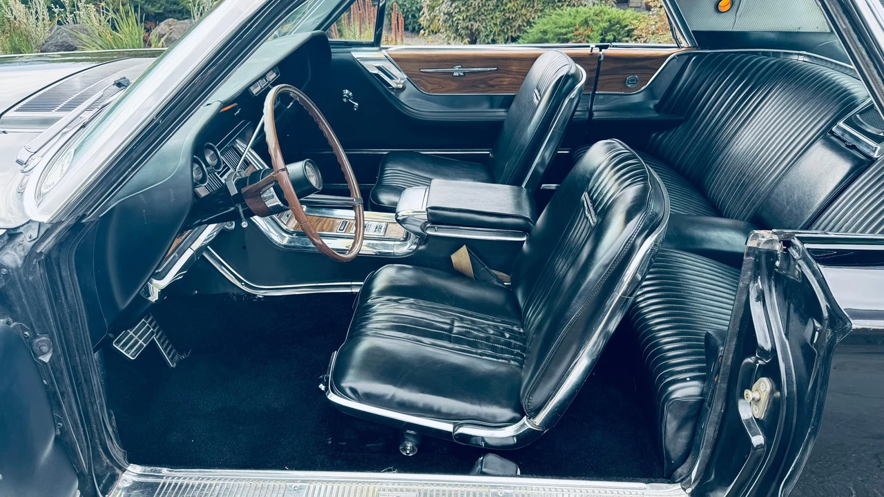 1964 Ford Thunderbird 4th Gen - Image 28 of 31