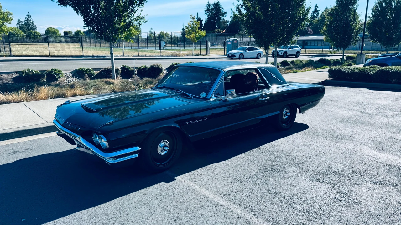 1964 Ford Thunderbird 4th Gen - Image 9 of 31