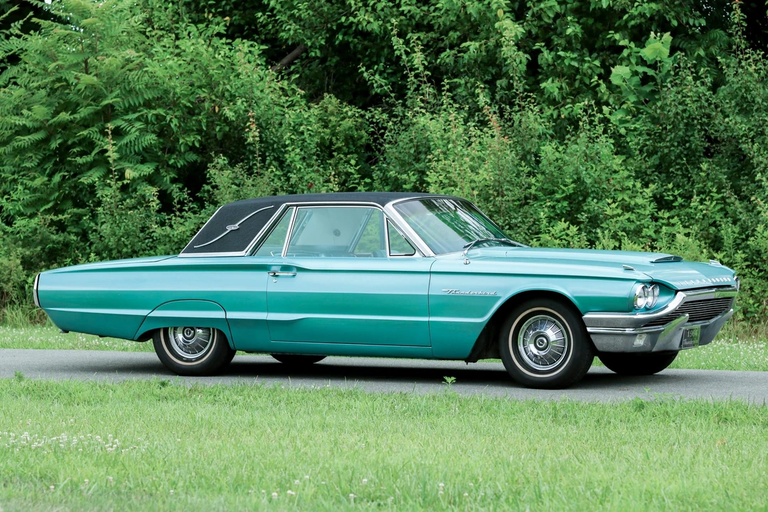 1964 Ford Thunderbird 4th Gen - Image 25 of 31