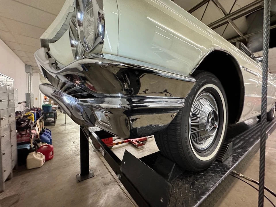 1964 Ford Thunderbird 4th Gen - Image 24 of 31
