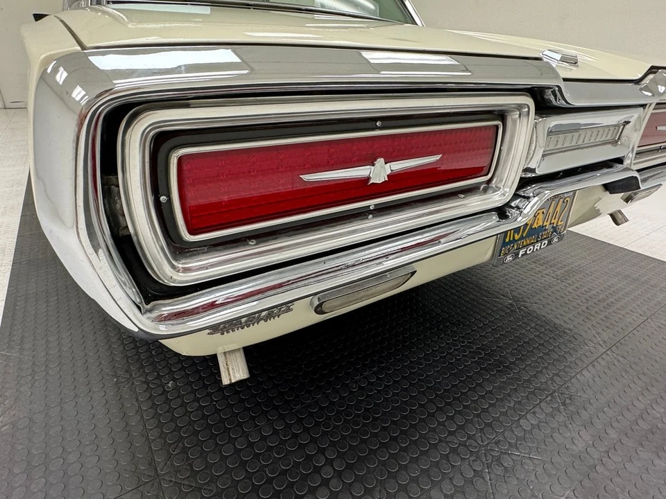 1964 Ford Thunderbird 4th Gen - Image 21 of 31