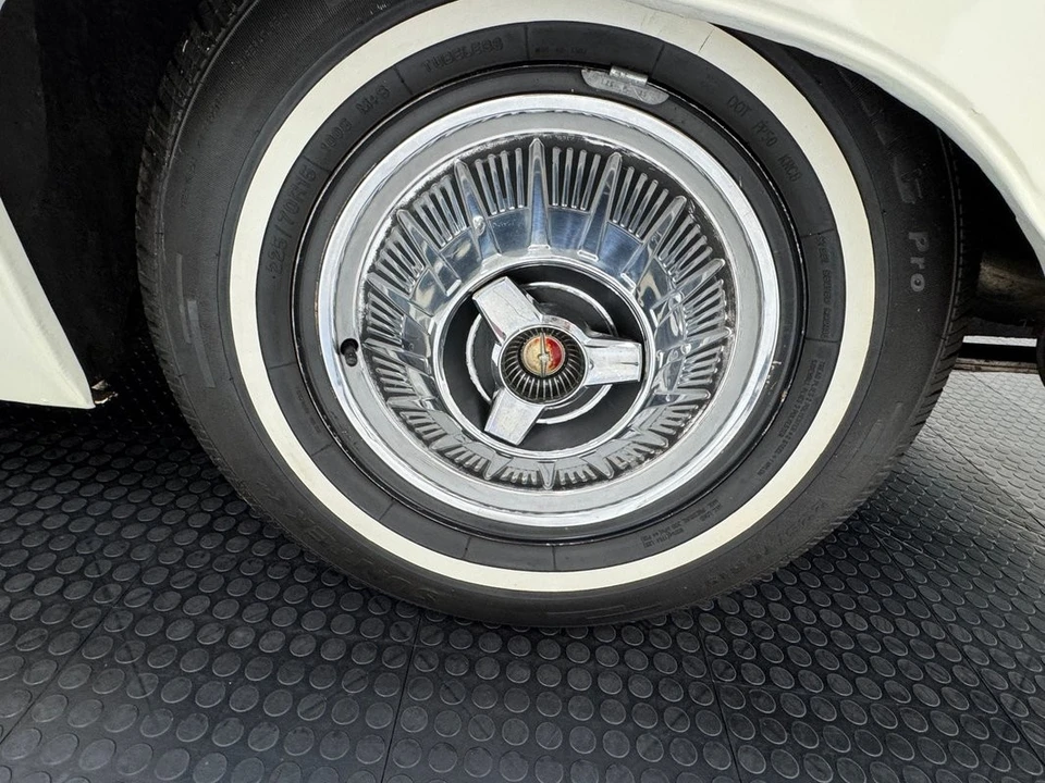 1964 Ford Thunderbird 4th Gen - Image 20 of 31