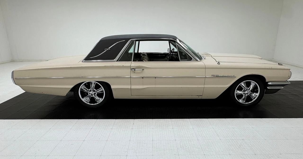 1964 Ford Thunderbird 4th Gen - Image 2 of 31