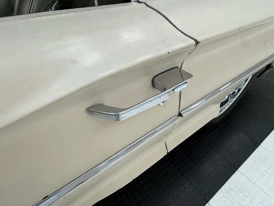 1964 Ford Thunderbird 4th Gen - Image 10 of 31