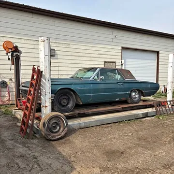 1964 Ford Thunderbird