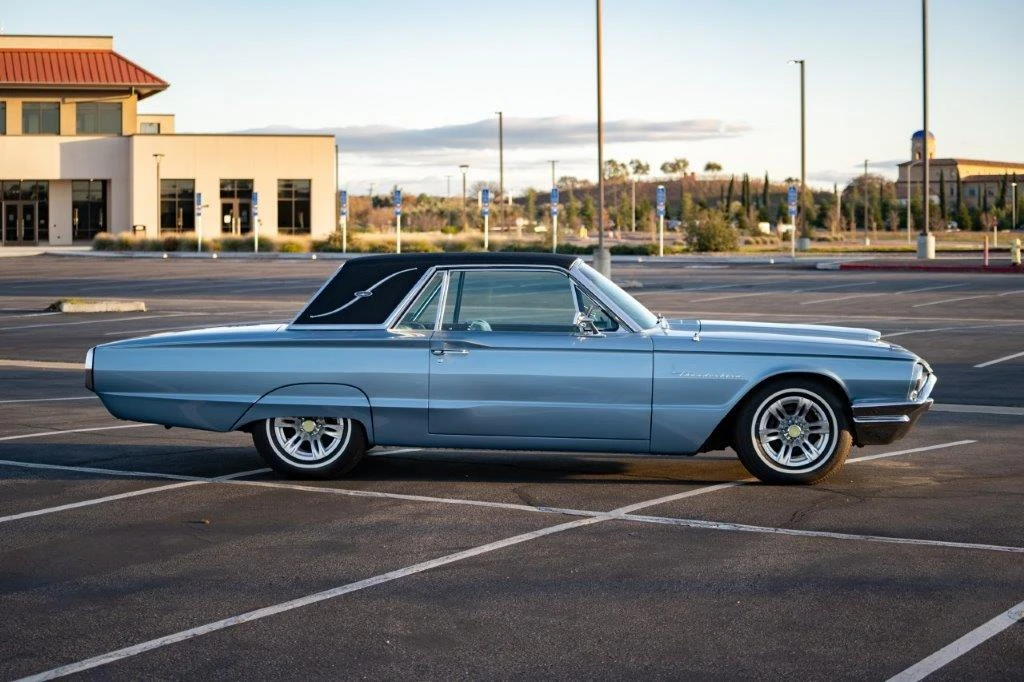 1964 Ford Thunderbird 4th Gen - Image 20 of 31